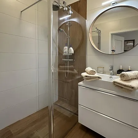 Exclusive Apartment At Vienna International Airport 0-24 Check-In Schwechat Exterior photo